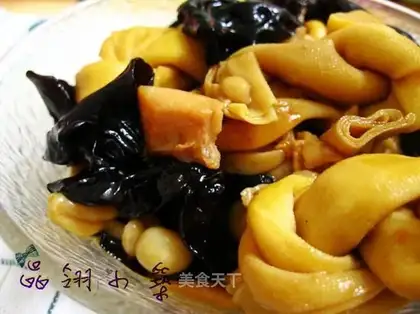 Roasted white leaves with mushroom