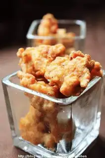 Family version of crispy salt chicken
