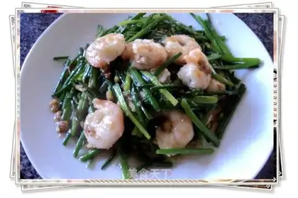 stir-fried leek flowers with fresh shrimp
