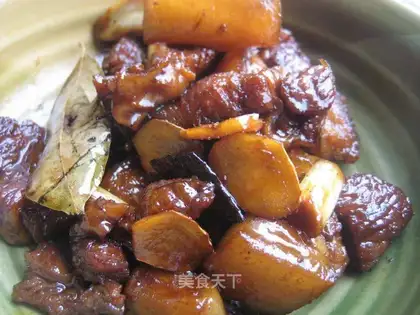 Braised pork with less oil