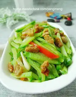 Oil residue shredded radish