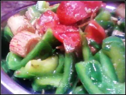 Sausage and crab stick stir-fried green pepper