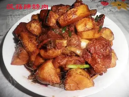 Rice mushroom trotted pork