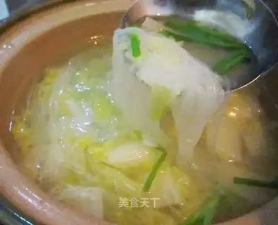 Baby vegetable vermicelli soup