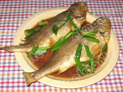 Braised yellow croaker