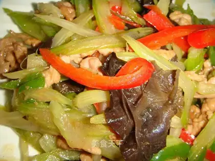 Shredded pork with celery