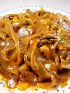 Spicy vermicelli stewed mushrooms