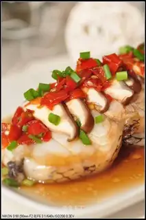 Steamed cod with mushrooms