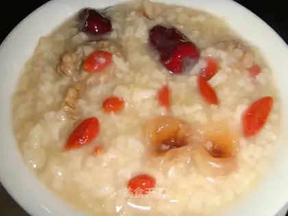 Longan and red dates porridge