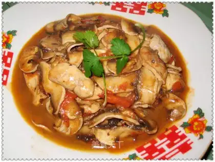 Tomatoes and mushrooms