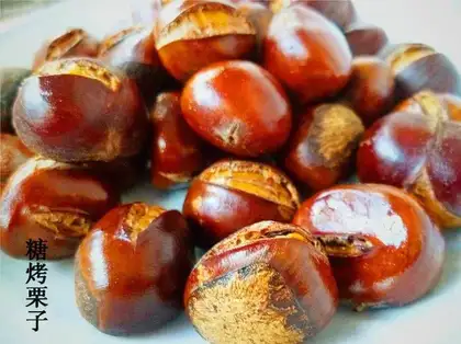 Delicious snacks, sugar-roasted chestnuts