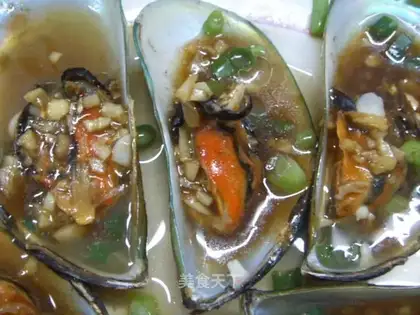 Garlic minced green mouth
