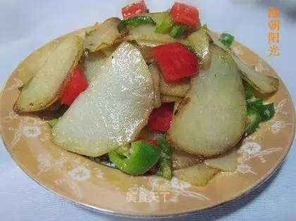 Dry stir-fried potato slices