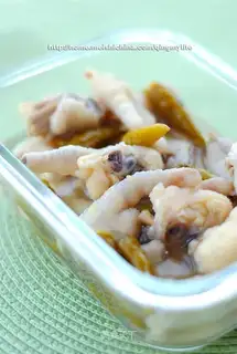 pickled chicken feet