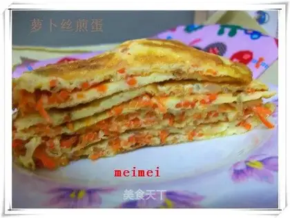 Fried eggs with shredded radish