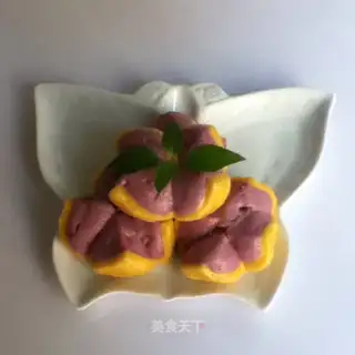 Flower buns