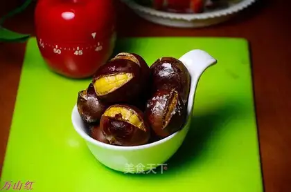 Cracker candy and chestnuts