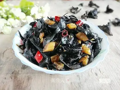 Sour pickles, black horn