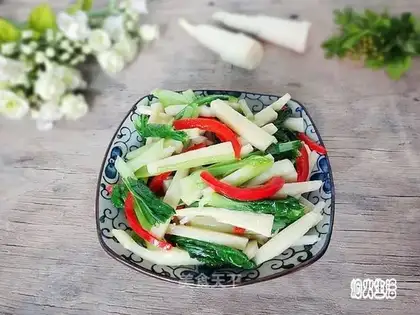 The cabbage is fried