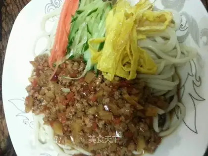Three-coloured noodles