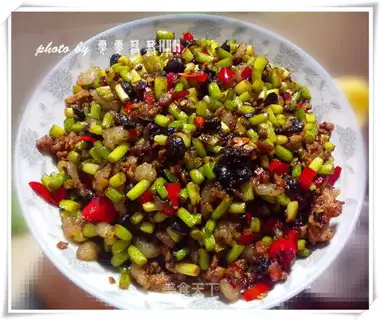 Garlic meat