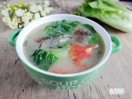 Tomato omelet soup