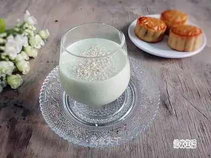 Sesame cucumber juice