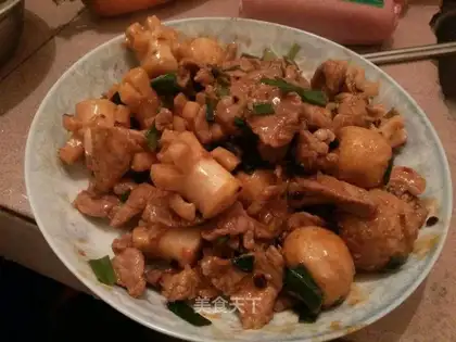 The meat sauce bursting fishballs