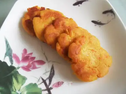 A groceries cake