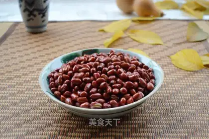 Fry peanuts