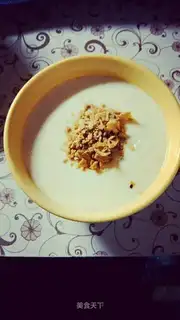 Oatmeal milk and eggs