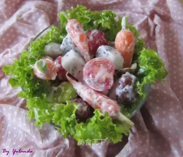 Autumn fruit salad