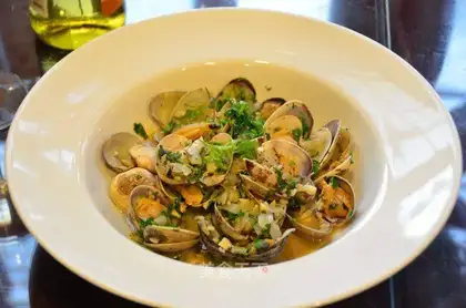 White wine makes clams