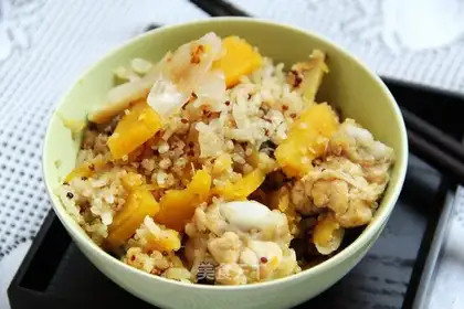 Chicken-legged pumpkin onion quinoa