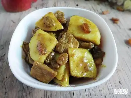 Quick apple curry