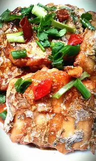 Red-fried fish