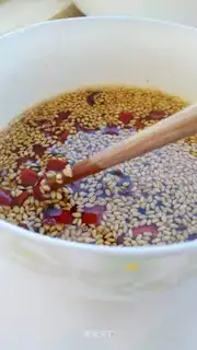 Pepper oil