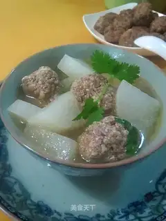 Beefball radish soup
