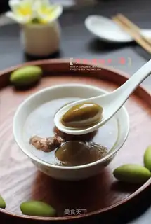 Blue olive pig soup