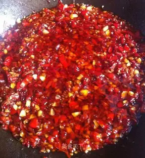 Homemade chili sauce