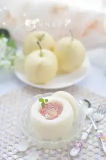 Lily Pear