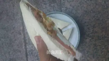 Egg ham sandwich