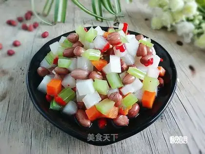 Peanuts with radish