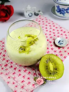 Golden yogurt shakes