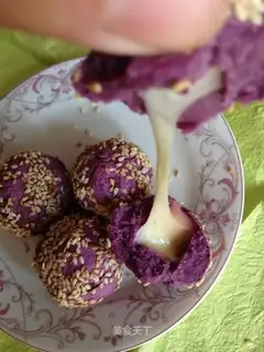 Cheese potato ball
