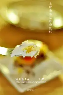 Peach bean mousse cake