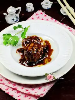 Water the abalone