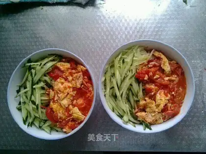 Eggs and tomatoes