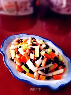 Blackbeans mixed with vegetables