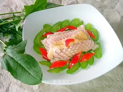 Cricket salad